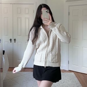 ZIP-UP KNITTED SWEATER